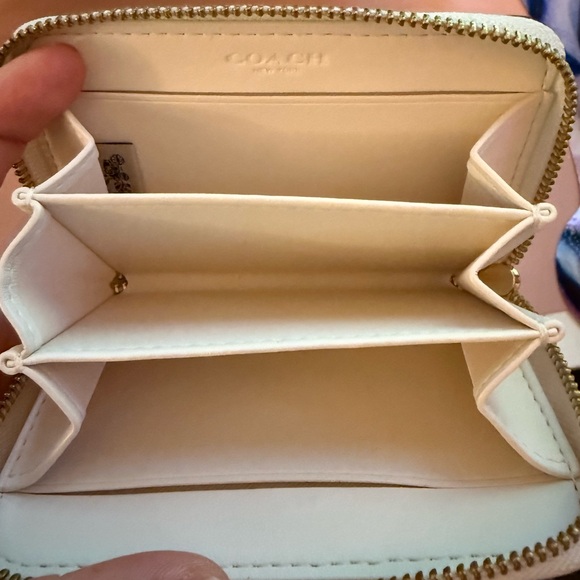 Essential Small Zip-Around Cherry-Print Leather Card Case Wallet - Picture 5 of 6